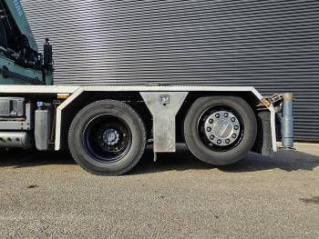 CF 85.410 8x2  / HIAB 70 t/m + JIB / CRANE / KRAN
